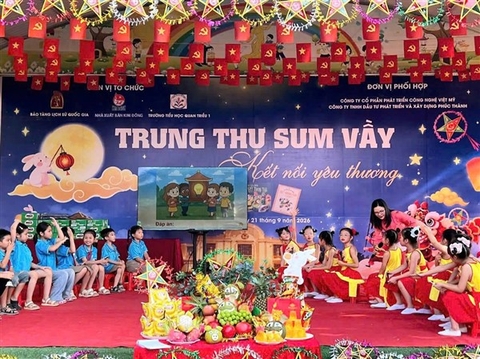 NXB Kim Đồng phối hợp với Bảo tàng Lịch sử Quốc gia tổ chức chương trình TRUNG THU SUM VẦY – KẾT NỐI YÊU THƯƠNG tại Thái Nguyên