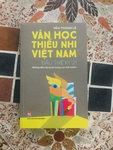 Đôi mắt nhìn văn học trẻ thơ