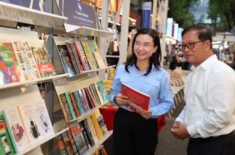 Ngành xuất bản, Hội đồng Đội Trung ương trao tri thức đến thiếu nhi