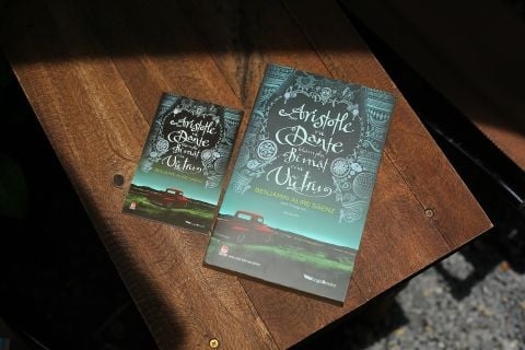 Cuốn tiểu thuyết thanh thiếu niên lý giải những câu hỏi lớn