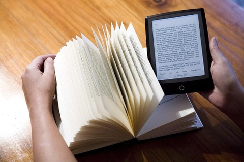 Nhóm sách lậu 'sập' đồng loạt