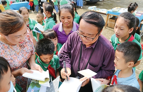 Nhà thơ Trần Đăng Khoa: “Có tài năng sẽ có tất cả…”