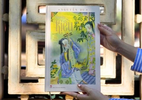 NXB Kim Đồng ra mắt ấn bản “Truyện Kiều” mới với tranh minh họa của hoạ sĩ Nguyễn Công Hoan
