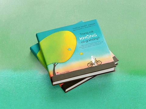 Trong cái KHÔNG có gì không?