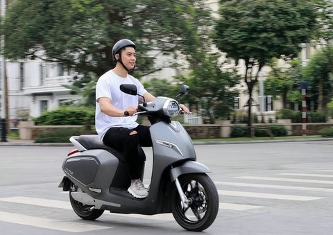 Giải Mã Hiện Tượng “Chùng Ga” Khi Ôm Cua Của Xe Điện – Nguyên Nhân & Cách Xử Lý Đơn Giản