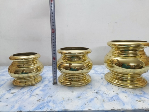 Bát hương trơn miệng tròn