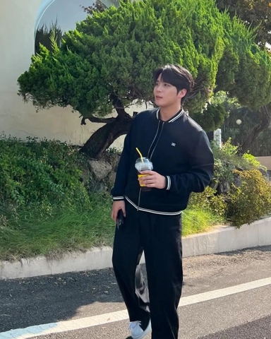 JACKET CELINE LOGO (BLACK)