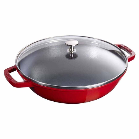 Chảo gang Staub Wok màu đỏ cherry 29cm - 4.25L