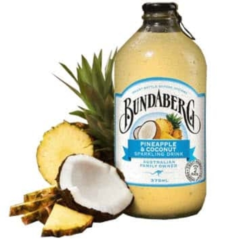 Nước trái cây có ga Bundaberg Pineappe & Coconut 8% Úc – 12 chai 375ml