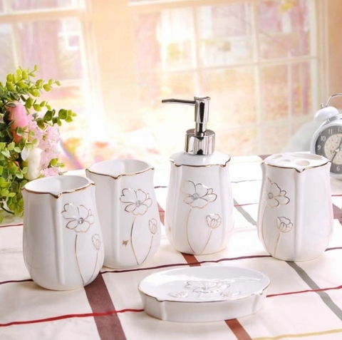 BỘ PHỤ KIỆN PHÒNG TẮM CHẤT LIỆU GỐM S06