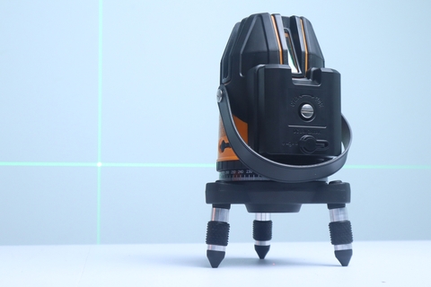 Máy cân bằng Laze 5 tia xanh Laisai LSG686SPD