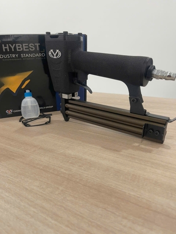 Máy đóng đinh cầm tay HYBEST, model F30