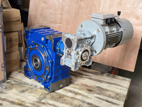 Động cơ giảm tốc MNRV75 Motor gắn phanh