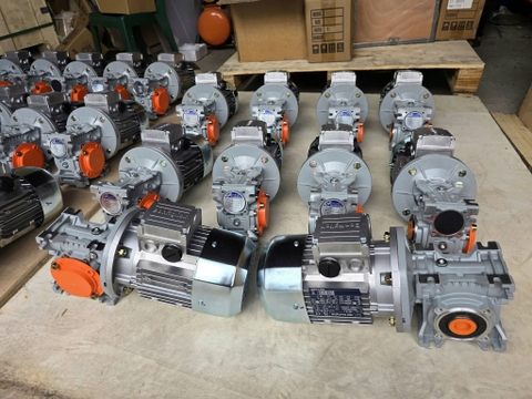 Hộp giảm tốc NMRV bonfiglioli