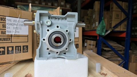 Hộp giảm tốc NRV VS