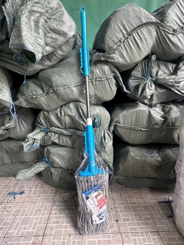 Cây lau nhà trợ lực vắt tay cán inox xịn