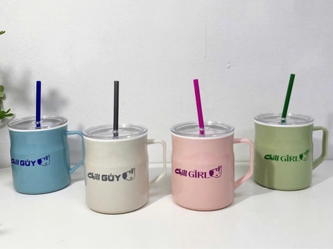 Ca nhựa 700ml đựng nước TLT Chill Girl, Chill Guy có nắp đậy kèm ống hút [BH: None]