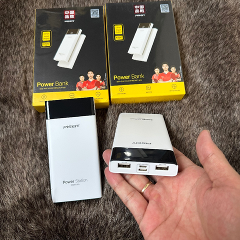 Pin sạc nhanh 22.5w PISEN D-322 dung lượng 10.500mAh dự phòng có LCD chính hãng (10.000mAh) [BH 1 NĂM]