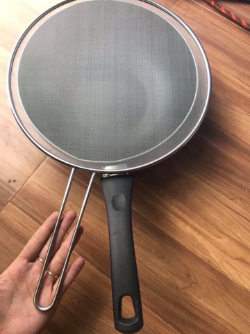 Nắp lưới đậy chảo inox có tay cầm tiện lợi chống bắn dầu khi chiên xào size 29-33cm tuỳ lô [BH: NONE]