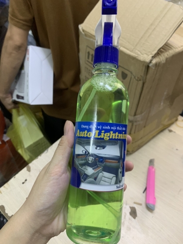 Dung dịch vệ sinh nội thất oto hàng siêu chuẩn 500ml <ko tặng kèm khăn lau>