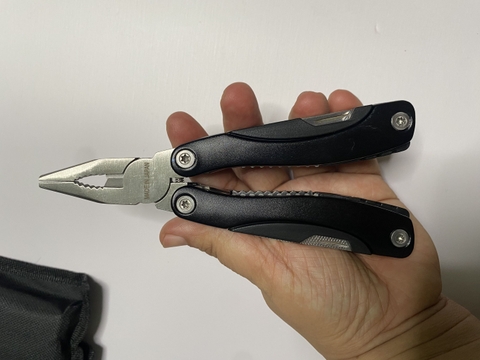 Kìm đa năng 9 chức năng lớn gấp gọn, loại 1 xịn có khắc chữ Made in Japan đi phượt, đi du lịch tiện lợi
