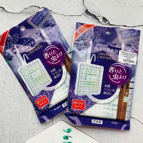 Miếng treo thơm phòng đuổi muỗi Nhật Crystal Lavender [BH: None]