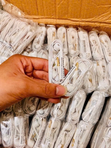 Tai nghe có dây 3.5 nhét tai Samsung J5 chân vàng loại 1 [BH: 1 tháng]