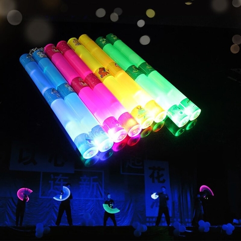 Đồ chơi côn nhị khúc phát sáng cho bé