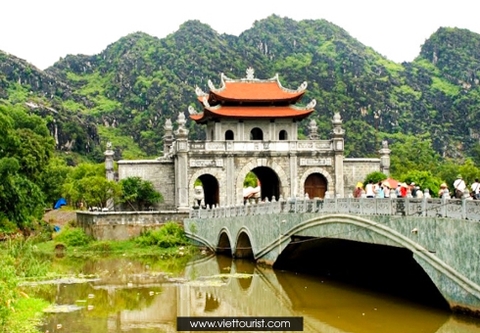 HÀ NỘI - NINH BÌNH - VỊNH HẠ LONG 3 NGÀY 2 ĐÊM