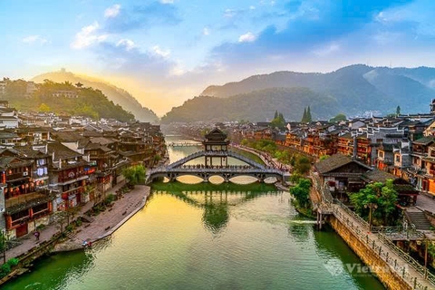 Trương Gia Giới - Phượng Hoàng Cổ Trấn – Vườn Quốc Gia Trương Gia Giới - Thiên Tử Sơn - Hồ Bảo Phong