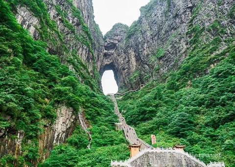 Cần Thơ - Trung Quốc: Nghi Xương - Đập Tam Hiệp - Trương Gia Giới - Thiên Môn Sơn - Phượng Hoàng Cổ trấn - Động Tam Du