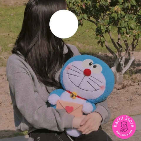 Doraemon cầm bao thư nhồi bông mềm mịn 40cm siêu dễ thương
