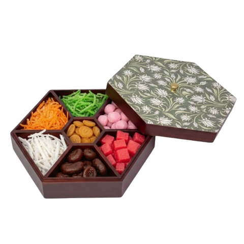 Hộp bánh mứt lục giác gỗ walnut lá thường xuân - 30x26 H10 cm