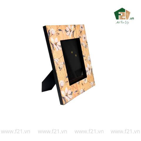 Khung hình chữ nhật gỗ hoạ tiết hoa văn cổ điển