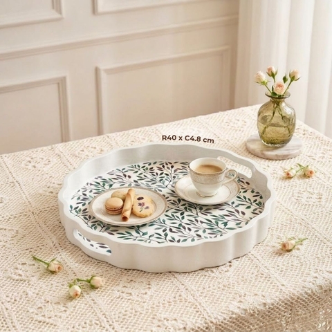 Khay tròn lượn sóng sơn mài họa tiết lá nguyệt quế - D40 x H4.8 cm