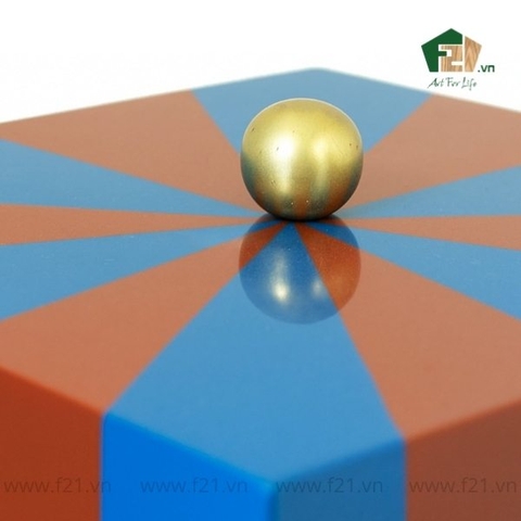 Hộp đựng chữ nhật sơn mài có núm tay cầm kim loại