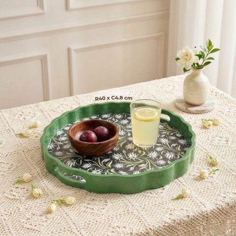 Khay tròn lượn sóng sơn mài xanh lá hoa cúc trắng - D40 x H4.8 cm
