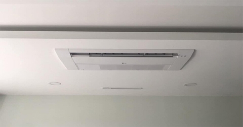 Điều hòa âm trần phòng ngủ: Có nên lắp không và cần lưu ý gì?