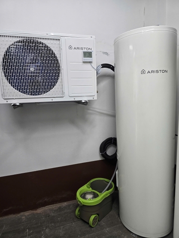 Máy Nước Nóng Heat Pump Ariston NUOS SPLIT PW 200 200L
