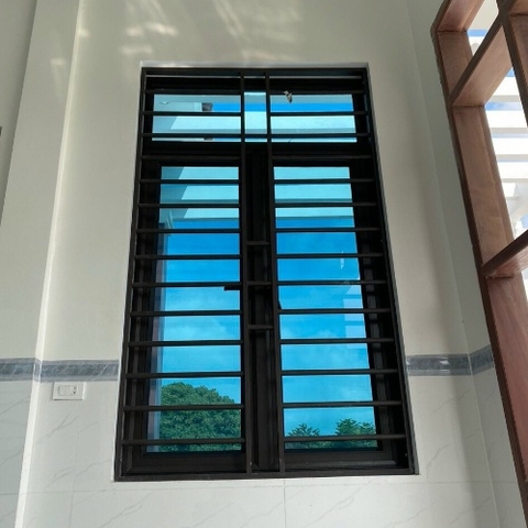Chấn song cửa sổ nhôm sơn tĩnh điện