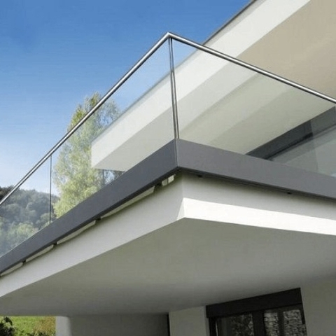 Hệ ban công, lan can thường và gắn đèn Led QueenViet Aluminium
