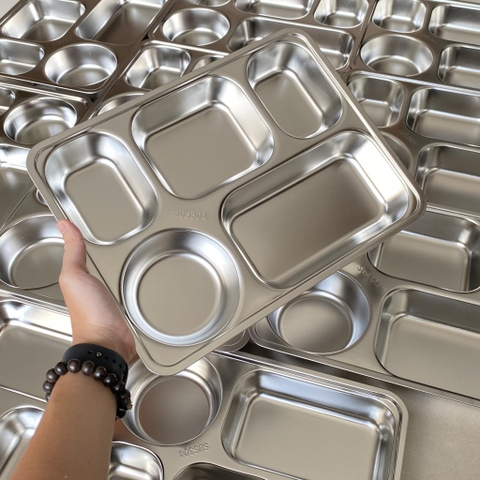 Khay Cơm 5 Ngăn Sâu Nhỏ Inox 304 (22 x 28 x 4cm) - Hưng Thuận Phát