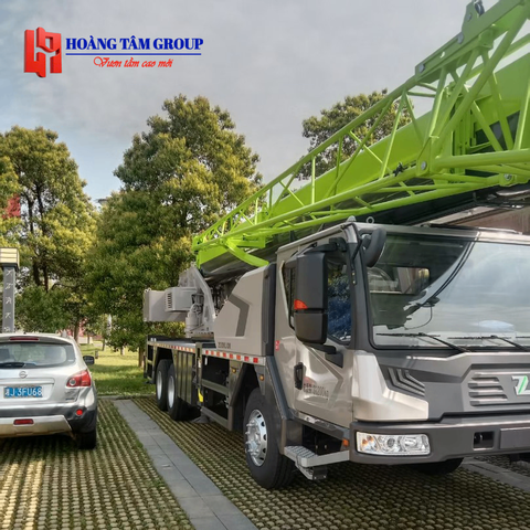 XE CẨU BÁNH LỐP 25 TẤN ZOOMLION ZTC250A562-3.1