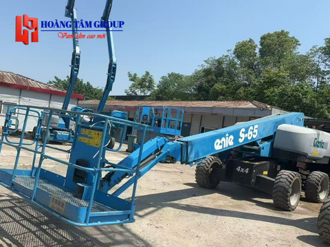 Cho thuê xe nâng người S-Boom Genie S-65 - Chiều cao làm việc 22m