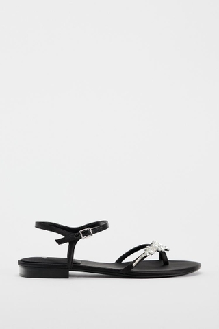 BEZAKLI YASSI SANDAL