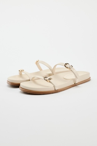 SANDALS WITH BUCKLED STRAPS