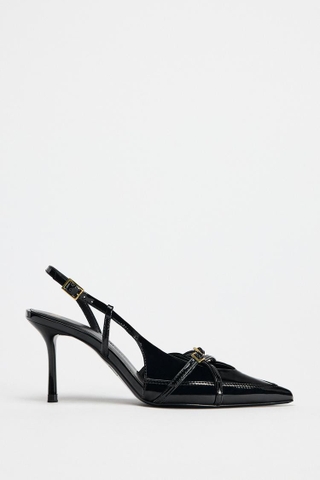 BUCKLE STRAP HEELS
