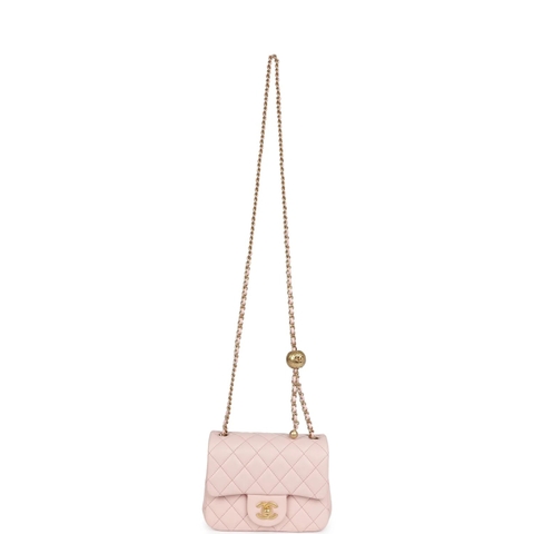 Túi Chanel Pearl Crush Mini Square Flap