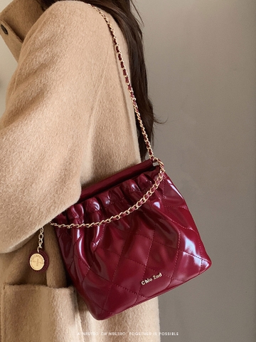 Túi đeo vai xích xếp ly Chio2nd Gold Party Bucket Bag