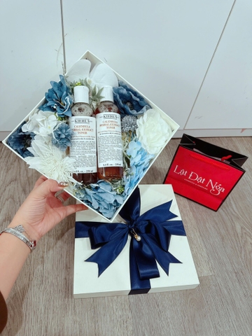 Sét Kiehls Oil Control Starter Set : Sữa Rửa Mặt 150ml + Nước Hoa Hồng 250ml + Kem Dưỡng 50ml